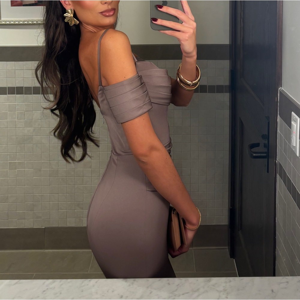 Elegant Off-Shoulder Dress